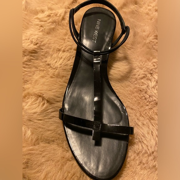 Nine West size 8 woman’s sandals - Picture 3 of 6